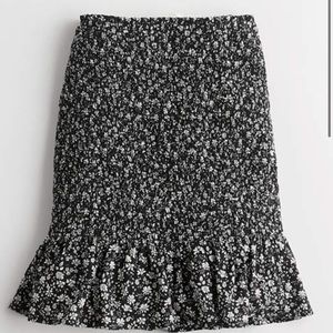 Hollister ultra high-rise ruffle mini skirt